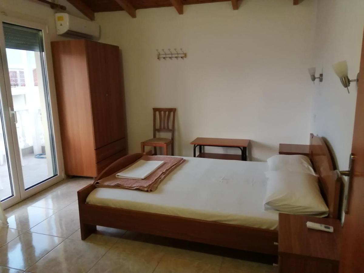 Irini Apartments ケラモティ エクステリア 写真