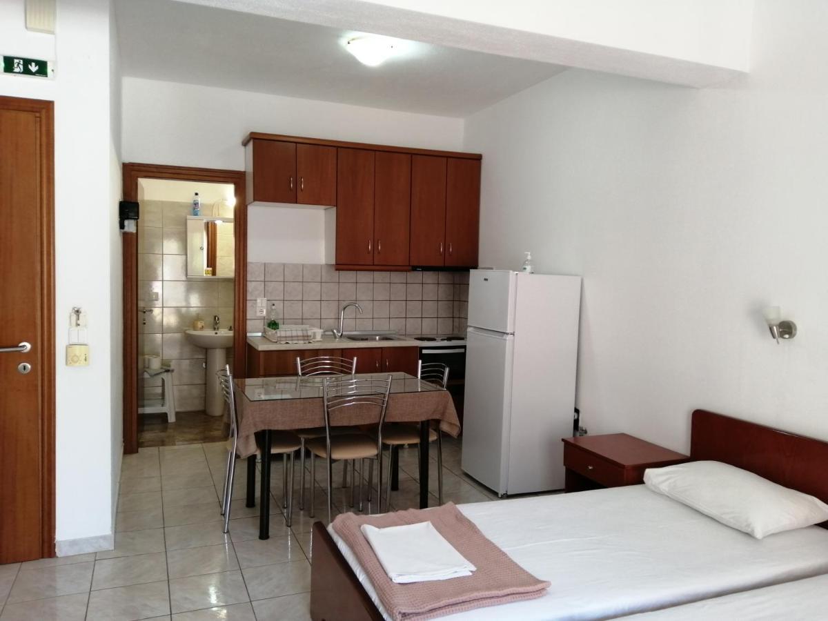 Irini Apartments ケラモティ エクステリア 写真