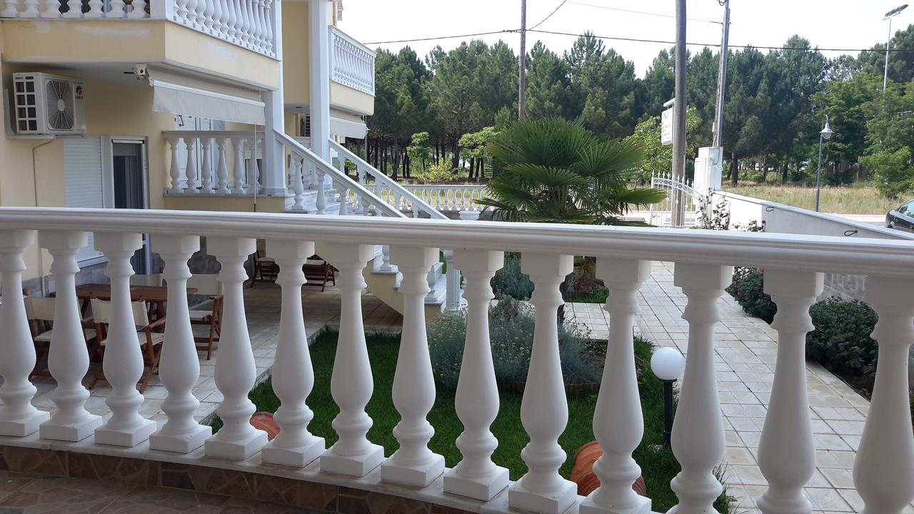 Irini Apartments ケラモティ エクステリア 写真
