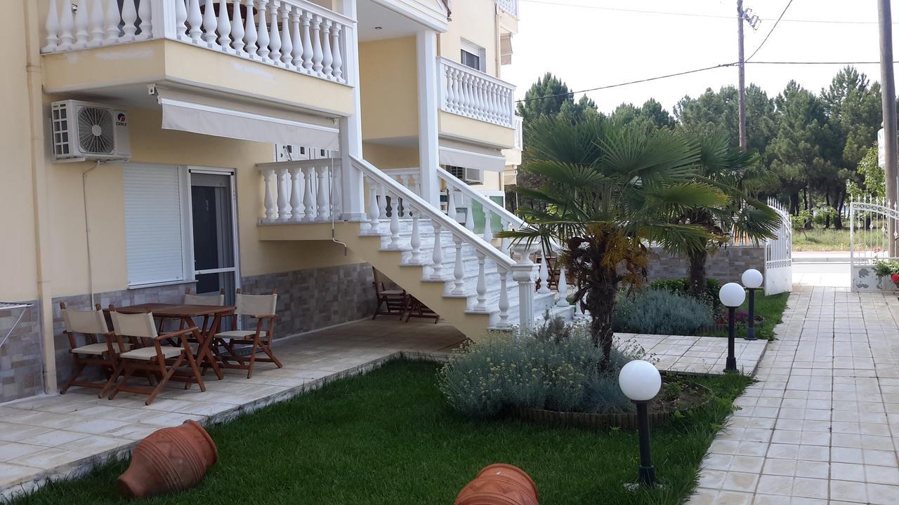 Irini Apartments ケラモティ エクステリア 写真