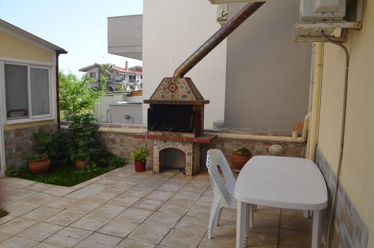 Irini Apartments ケラモティ エクステリア 写真