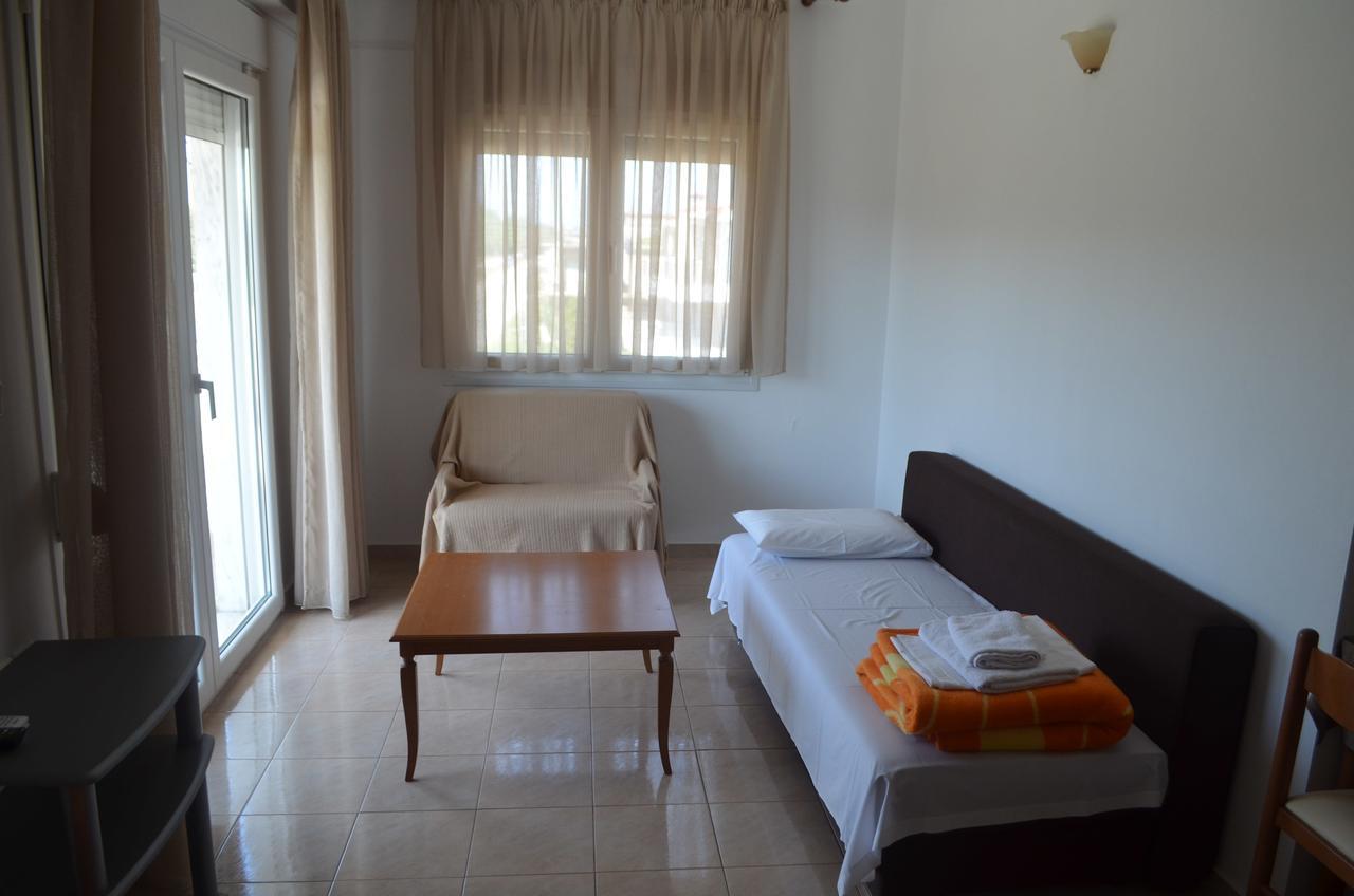 Irini Apartments ケラモティ エクステリア 写真
