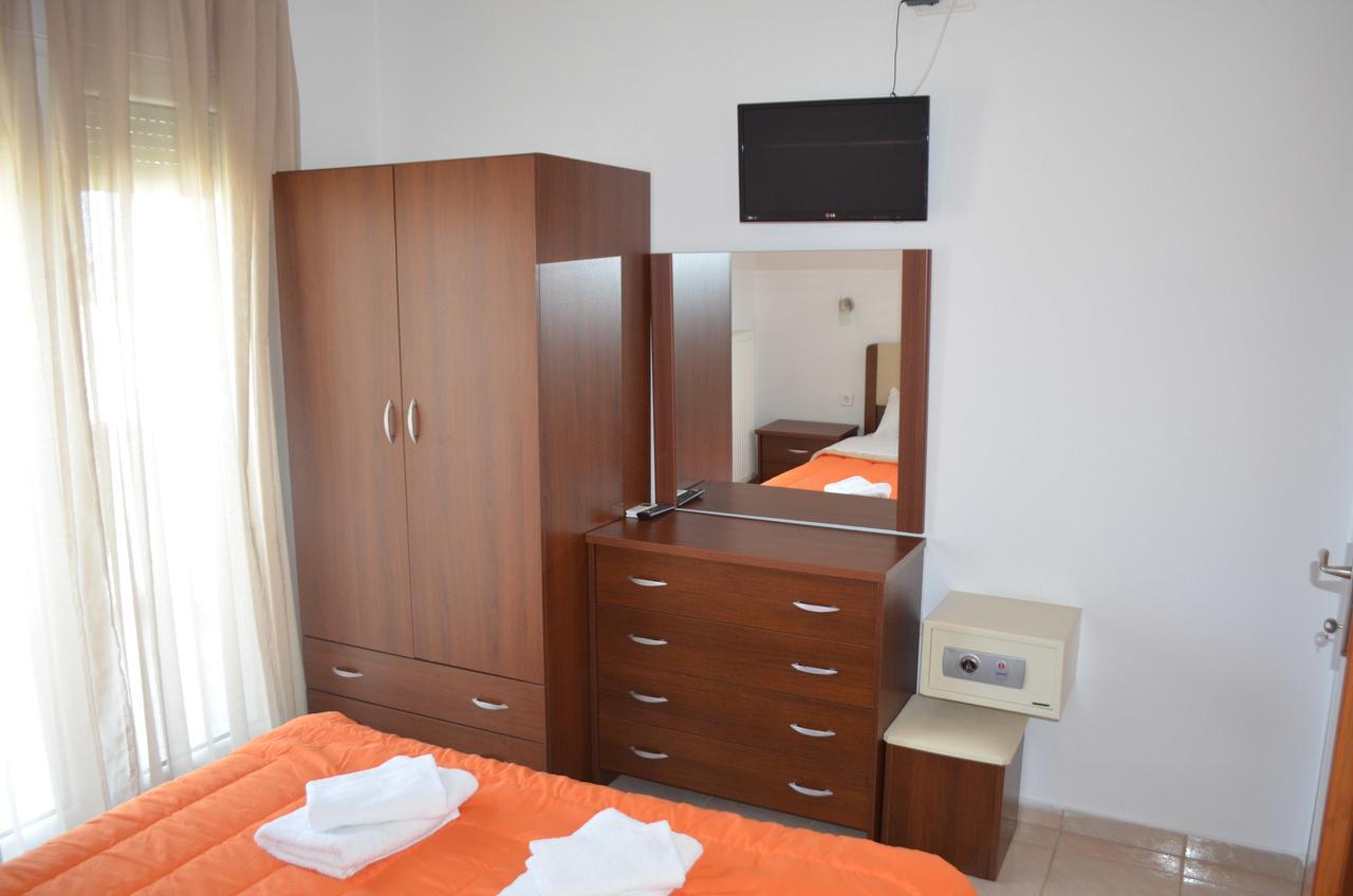 Irini Apartments ケラモティ エクステリア 写真