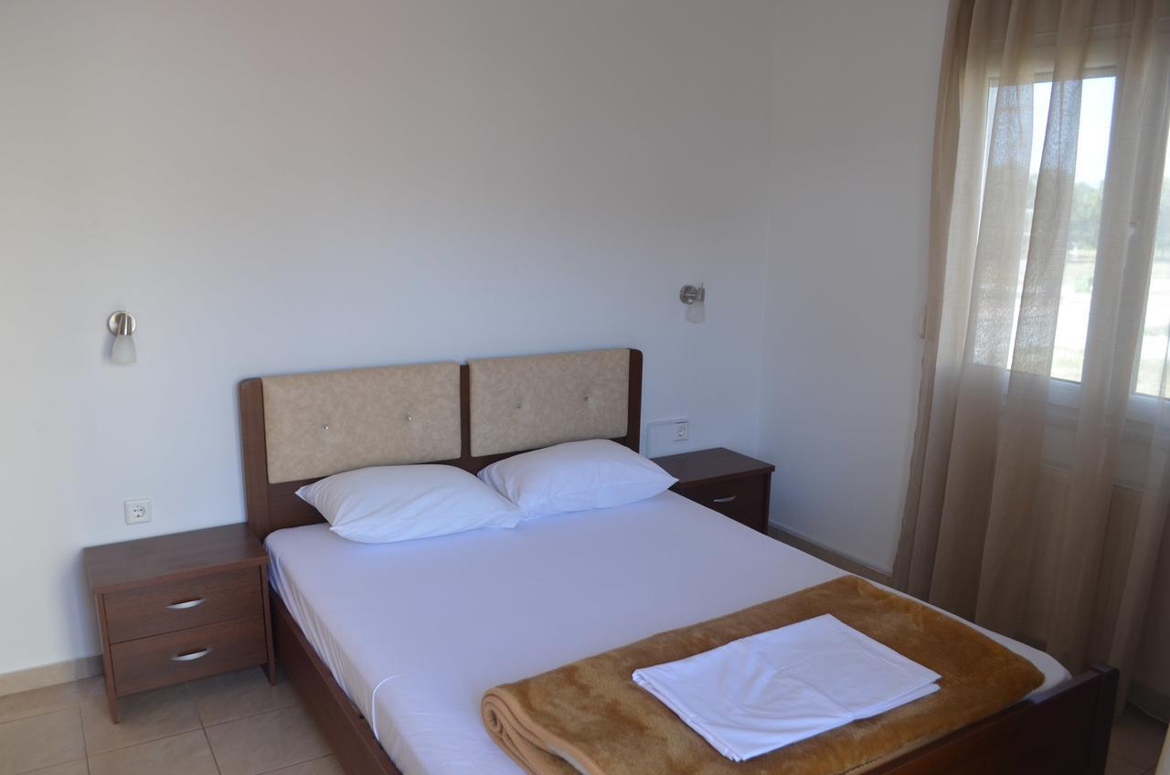 Irini Apartments ケラモティ エクステリア 写真